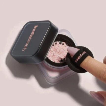 Huda Beauty-Easy Bake Blurring Loose Baking & Setting Powder-Mini